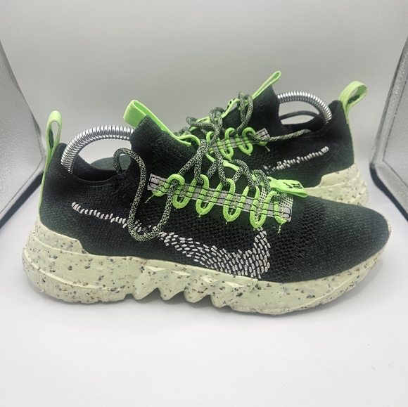 Size 8 - Nike Space Hippie 01 Carbon Green DJ3056-300 Recycled Knit Sneakers - Picture 4 of 10